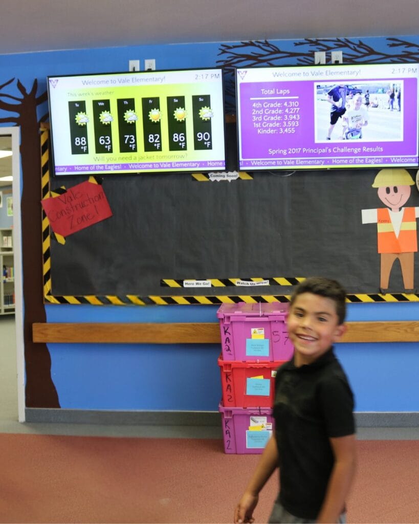 Vale Elementary School using SmartSign2Go digital signage