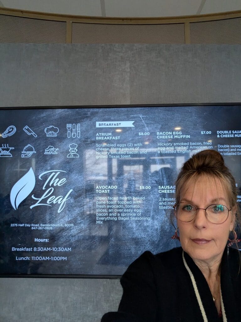 The Leaf Cafe faux chalkboard breakfast and lunch menu on a SmartSign2Go screen